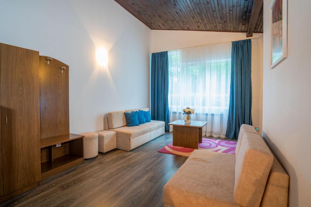 Family Park Hotel Kyoshkove Шумен Экстерьер фото