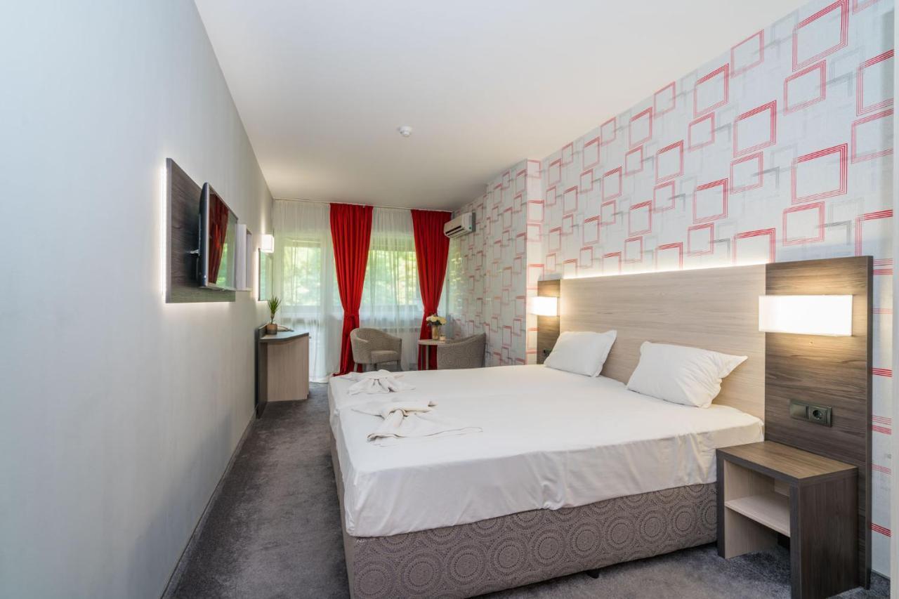 Family Park Hotel Kyoshkove Шумен Экстерьер фото