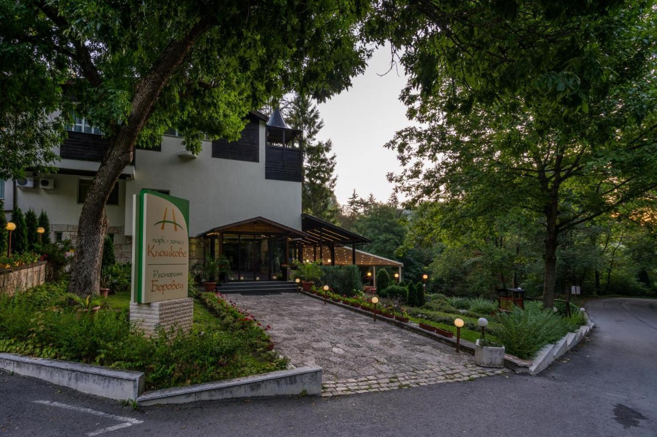 Family Park Hotel Kyoshkove Шумен Экстерьер фото