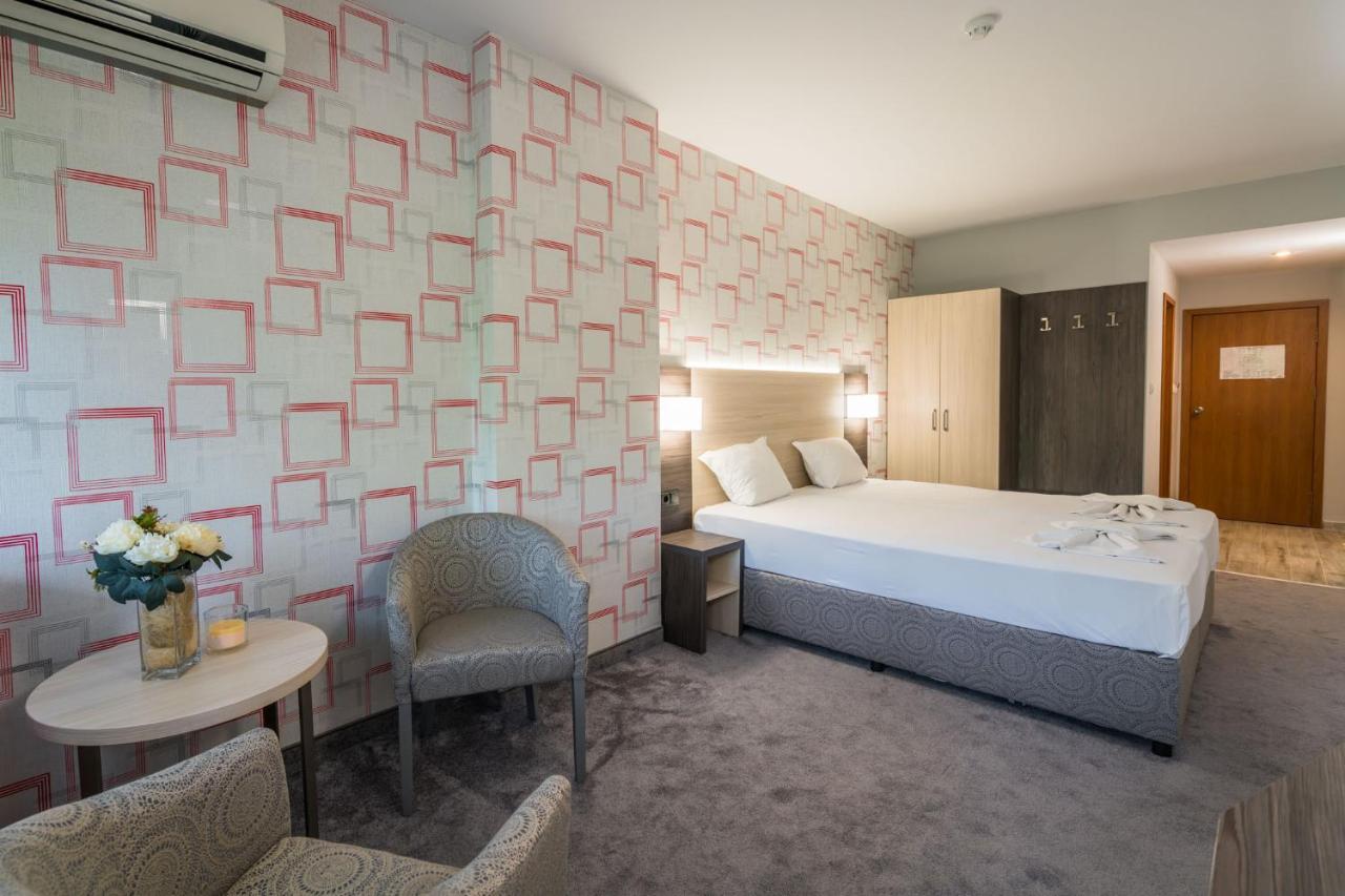 Family Park Hotel Kyoshkove Шумен Экстерьер фото